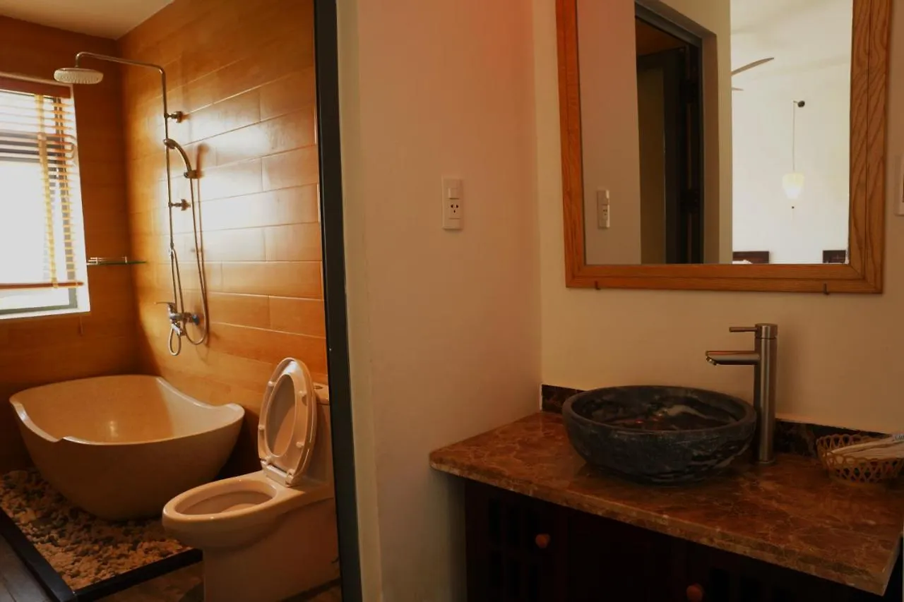 Hoang Y Homestay ホイアン 0*,