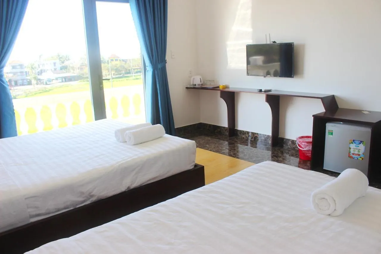 Hoang Y Homestay ホイアン 0*,  ベトナム